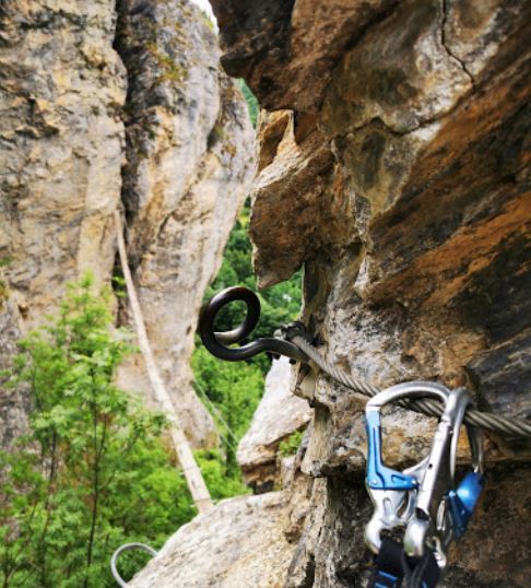 Via ferrata Hautes Alpes - Bureau des Guides 2 Vallées Gap